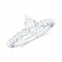 Bague solitaire taille marquise 0,50 TCW avec accents en moissanite 10K pour femme